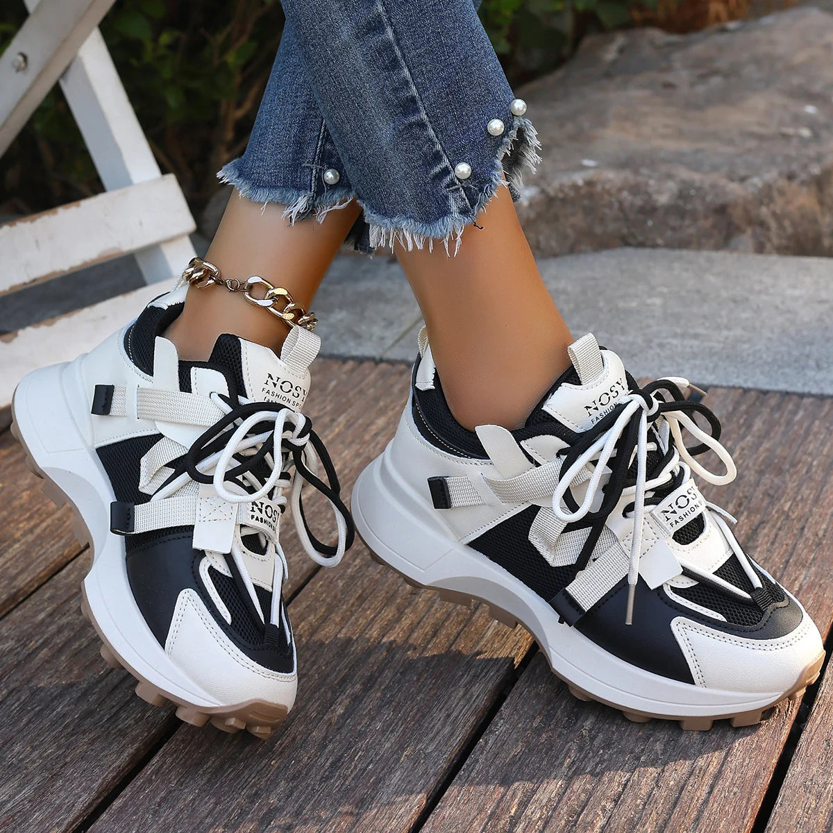 breathable mesh upper
